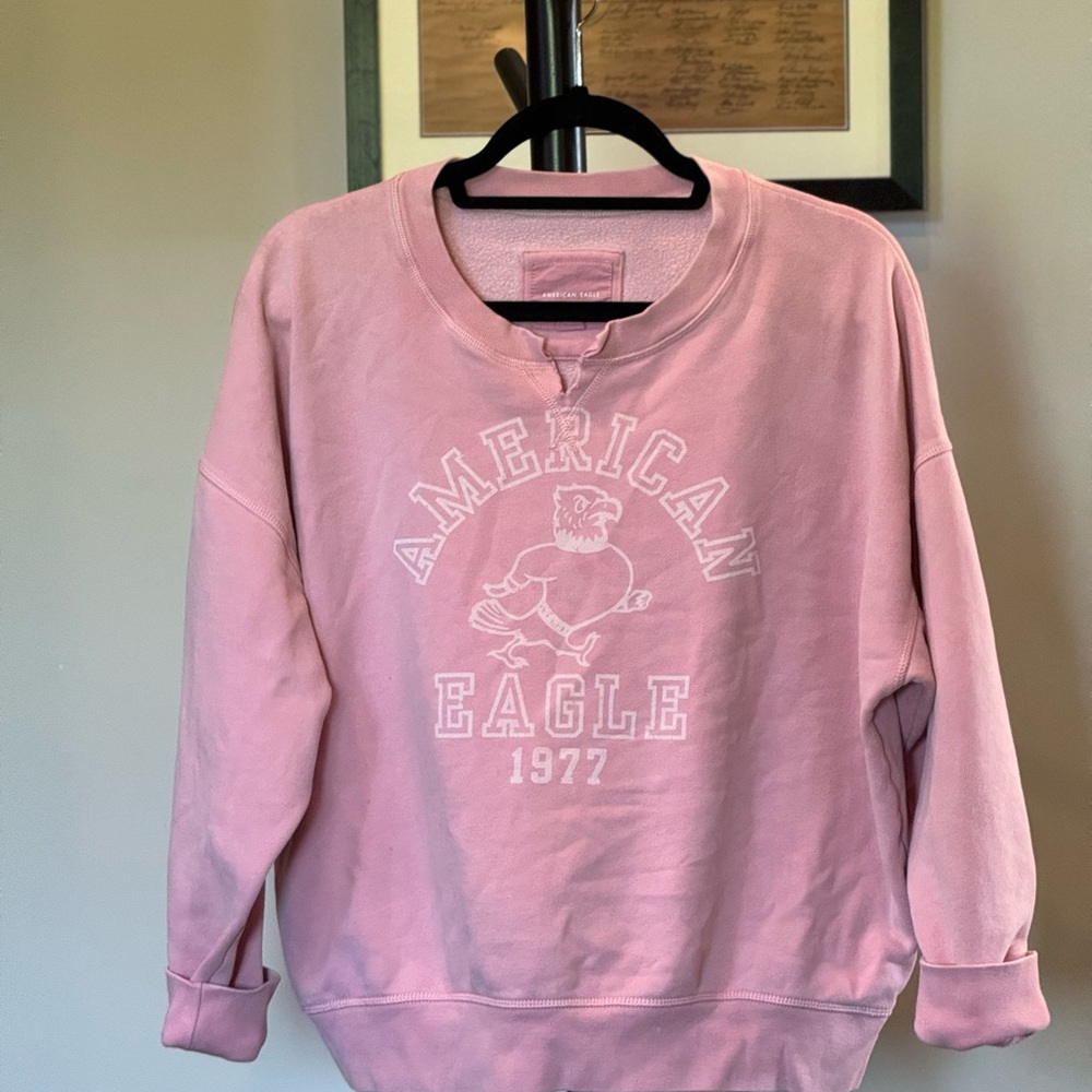 American Eagle Light Pink Crew Neck Sweatshirt